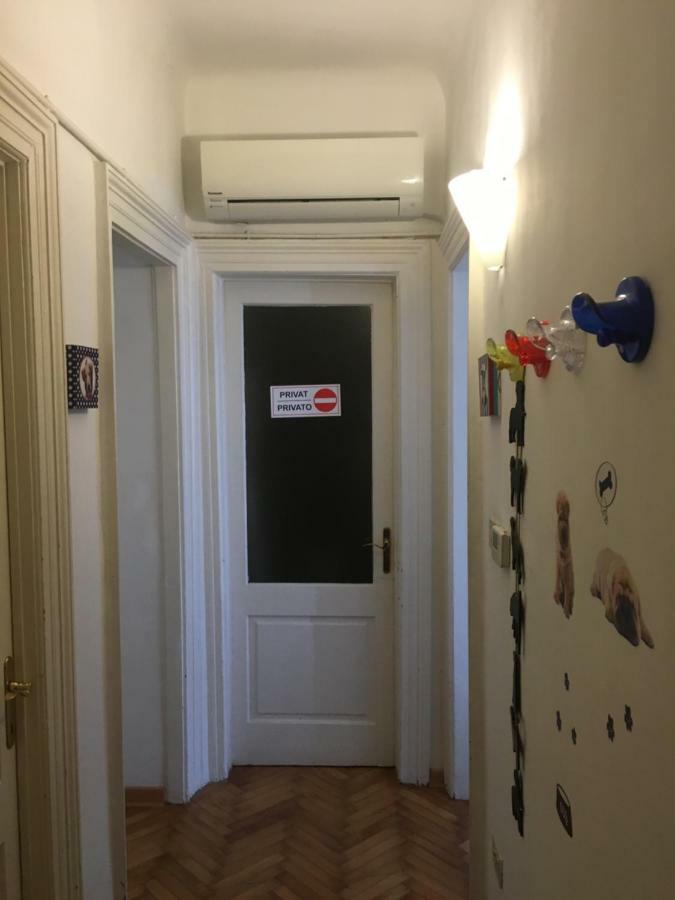 Casa Del Cucciolo Con Parcheggio Privato Apartment Trieste Luaran gambar