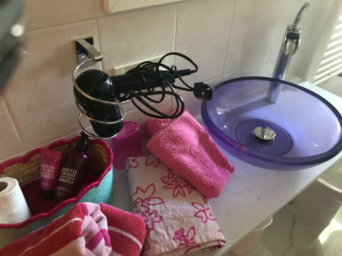Casa Del Cucciolo Con Parcheggio Privato Apartment Trieste Luaran gambar