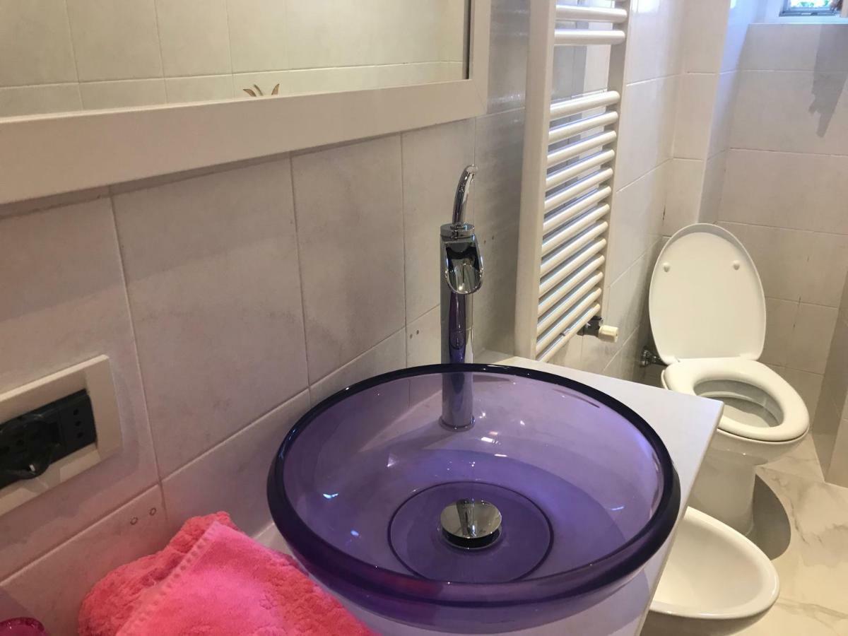 Casa Del Cucciolo Con Parcheggio Privato Apartment Trieste Luaran gambar